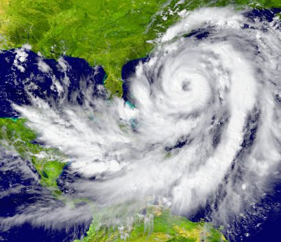 Imagen satelital del huracán entre Cuba y Florida